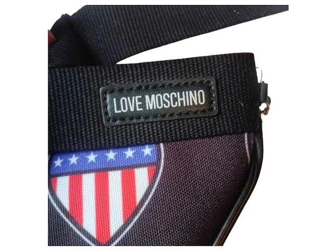 Love Moschino Marsupio Stampa Cuore Nero Bianco Rosso Blu - vista 3