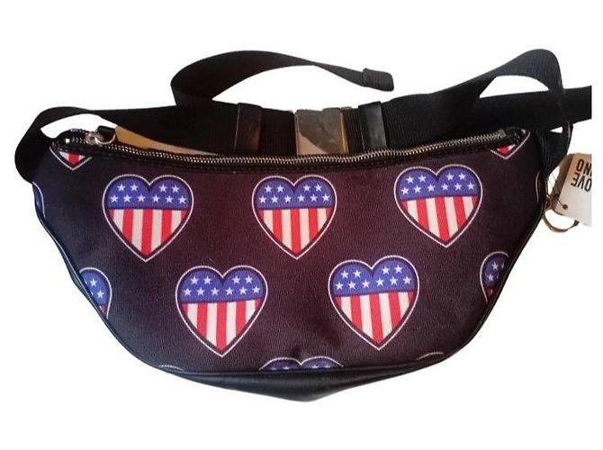 Love Moschino Marsupio Stampa Cuore Nero Bianco Rosso Blu - vista 4