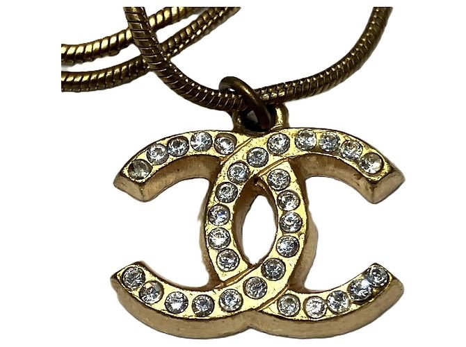 Bracciale con charm Chanel in oro D'oro - vista 9