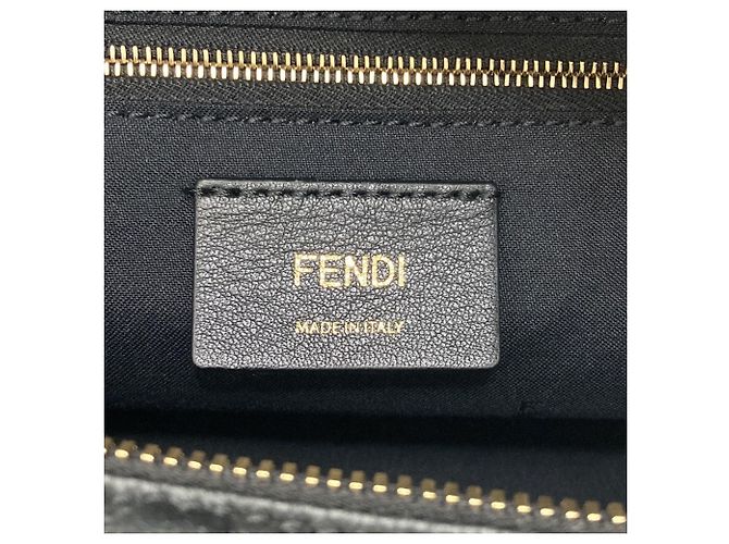 Fendi 2-Wege-Handtasche mit Zucca-Prägemuster Schwarz - Ansicht 6