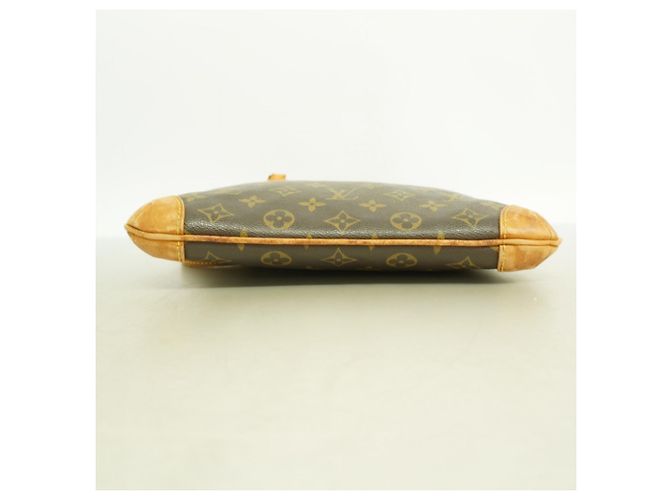 Borsa a Spalla Louis Vuitton Monogram Coussin GM Marrone - vista 3