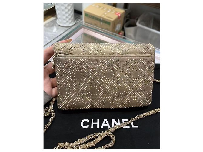 Chanel Borsa a Patta in Pelle Dorata e Strass D'oro - vista 4