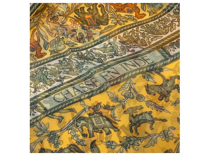 Lenço de seda Hermès Yellow Chasse en Inde 90 Amarelo - vista 7
