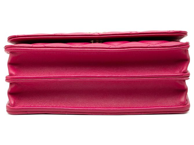 Chanel Samba Wallet On Chain aus rosa gestepptem Lammleder mit Mini CC und Perlen Pink - Ansicht 3