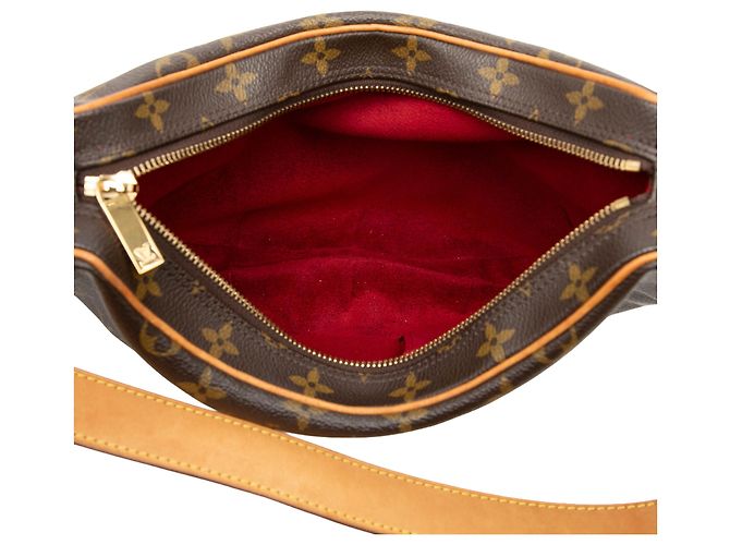 Louis Vuitton Marrom Monogram Croissant MM - vista 4