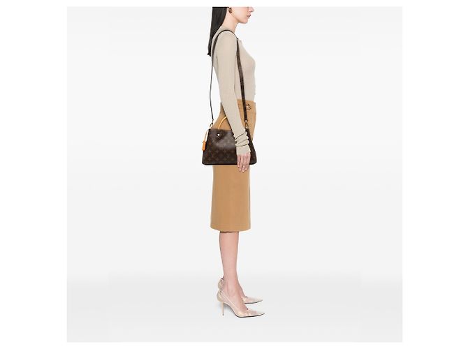 Louis Vuitton Marrone Monogram Montaigne BB - vista 7