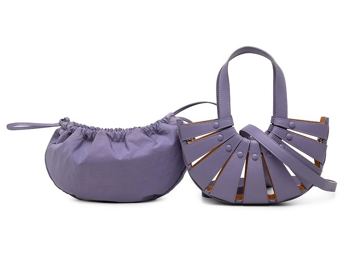 Bolsa Shell em couro de bezerro Small da Bottega Veneta, roxo - vista 9