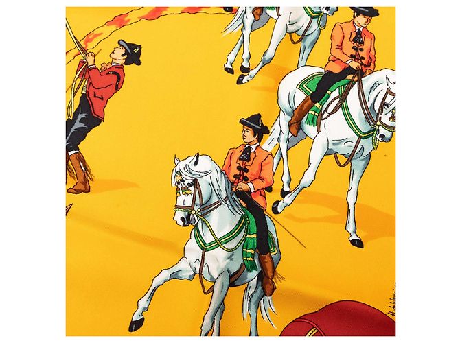 Sciarpa in seta Hermès Yellow Real Escuela Andaluza del Arte Ecuestre 90 Giallo Senape - vista 7
