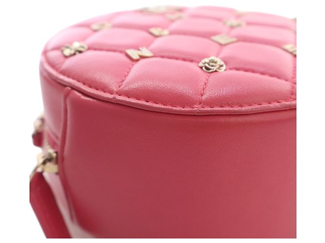 Clutch rotonda Chanel Pink CC in agnello trapuntato con charm e catena Rosa - vista 8