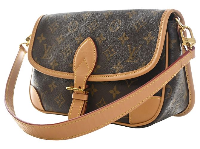 Louis Vuitton Marrone Monogram Diane - vista 11
