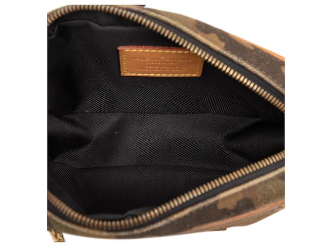 Riñonera Louis Vuitton Marrón Supreme Camouflage PM Castaño - vista 4