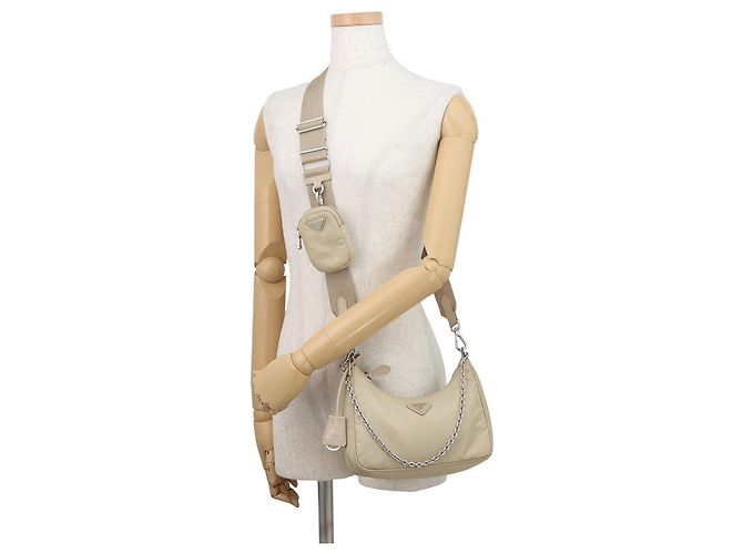 Borsa a tracolla Prada Re-Edition 2005 Re-Nylon Beige - vista 5
