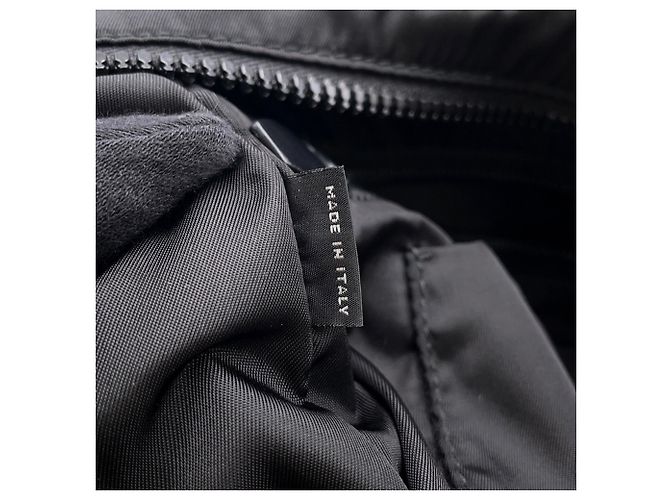 Borsa a tracolla in nylon nero e pelle Prada - vista 16