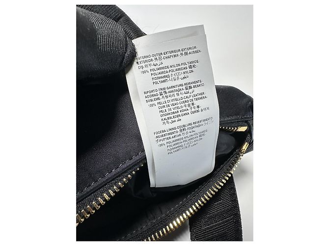 Borsa Hobo Versace Medusa Nera in Tessuto Tecnico Nero - vista 13