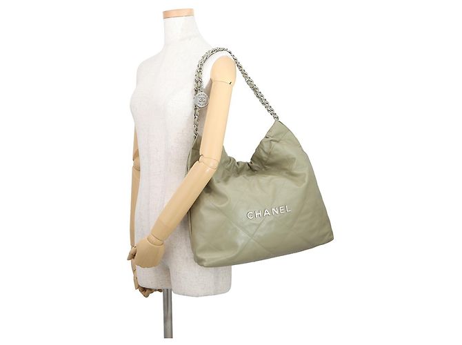 Borsa Chanel 22 Matelassé Small Cachi - vista 4