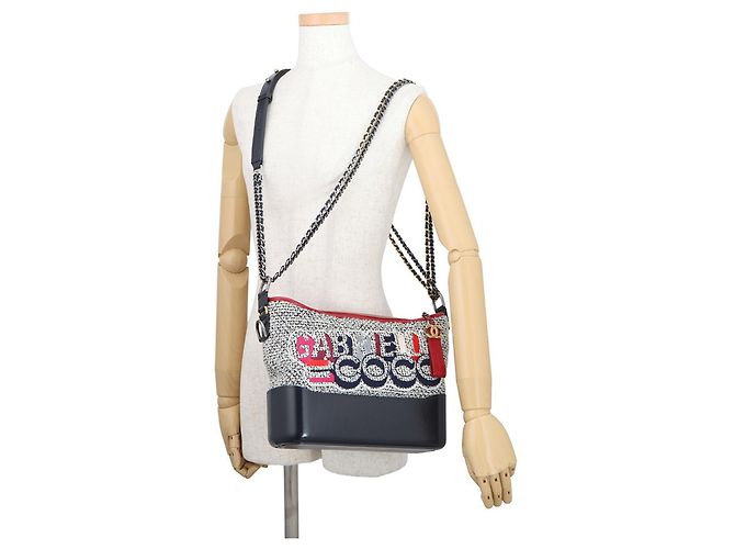 Bolsa de ombro Chanel Gabrielle Medium Hobo em tweed Branco Vermelho Azul marinho - vista 6