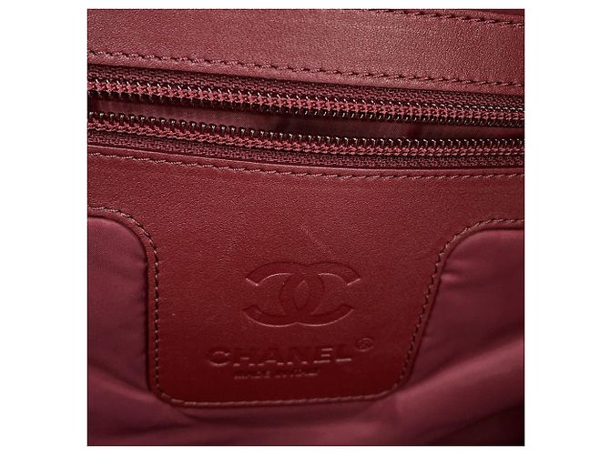 Mochila Chanel Coco Cocoon acolchoada Preto Bordeaux - vista 15