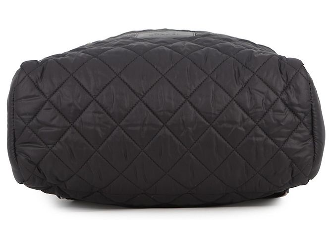 Mochila Chanel Coco Cocoon acolchoada Preto Bordeaux - vista 3