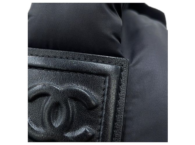 Mochila Chanel Coco Cocoon acolchoada Preto Bordeaux - vista 7
