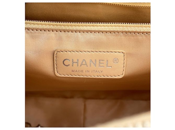 Borsa Chanel in pelle di vitello granulata beige - vista 16