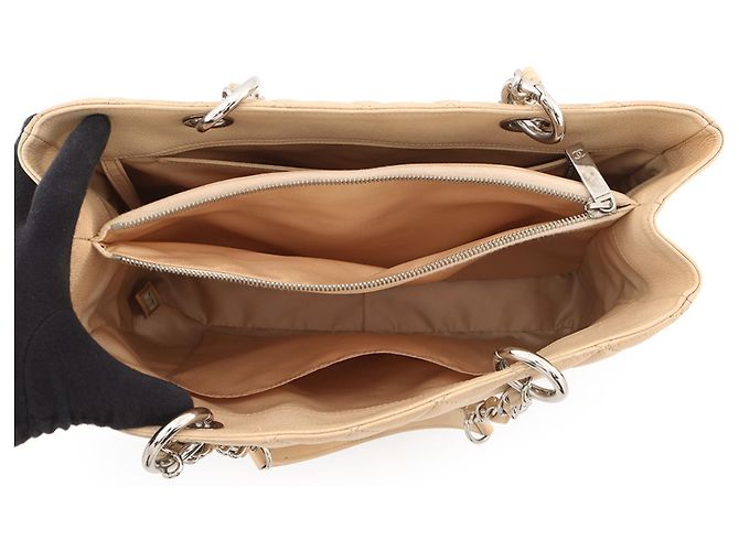 Borsa Chanel in pelle di vitello granulata beige - vista 5