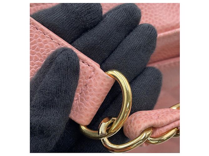 Borsa a tracolla con catena in pelle di vitello martellata rosa Chanel - vista 11