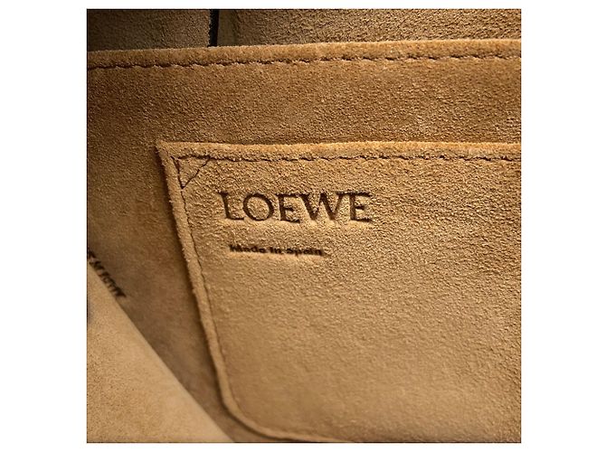 Borsa a tracolla in pelle oliva Loewe Verde oliva - vista 16