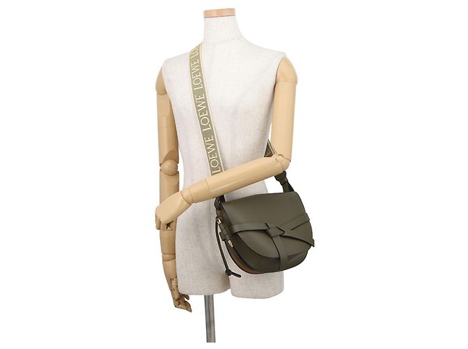 Borsa a tracolla in pelle oliva Loewe Verde oliva - vista 4
