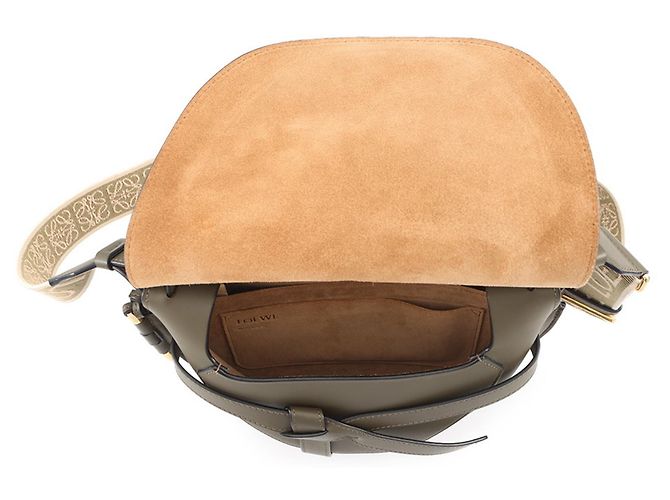 Borsa a tracolla in pelle oliva Loewe Verde oliva - vista 5