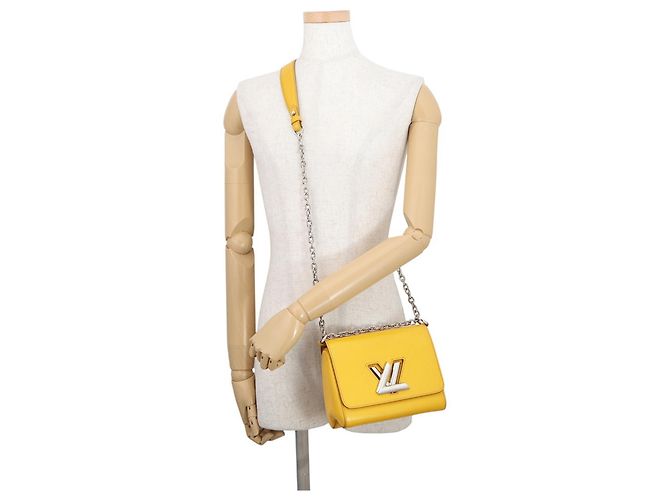 Twist Borsa a tracolla con catena in pelle Epi Louis Vuitton Giallo - vista 5