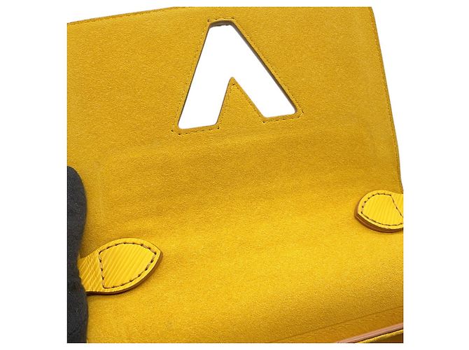 Twist Borsa a tracolla con catena in pelle Epi Louis Vuitton Giallo - vista 8