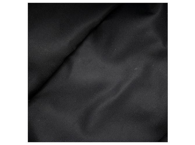 Pochette a mano in nylon nero e pelle Prada - vista 8