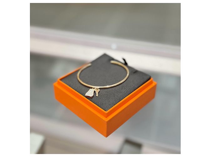 Hermès Bracciale Kelly Clochette Diamanti Oro 18K D'oro - vista 2