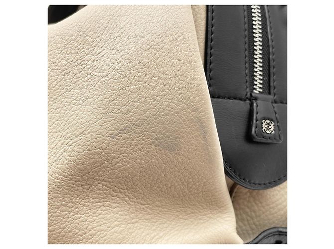 Borsa a mano Loewe Origami Pillow Nero Beige - vista 16