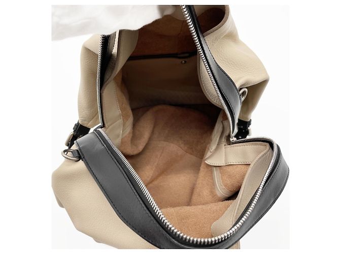 Borsa a mano Loewe Origami Pillow Nero Beige - vista 7