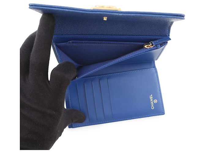 Chanel Boy Tri-fold Wallet Blau - Ansicht 6
