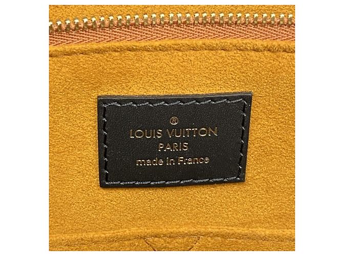 Borsa Tote Louis Vuitton Monogram Empreinte OnTheGo GM Nero - vista 5