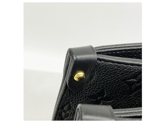 Borsa Tote Louis Vuitton Monogram Empreinte OnTheGo GM Nero - vista 9