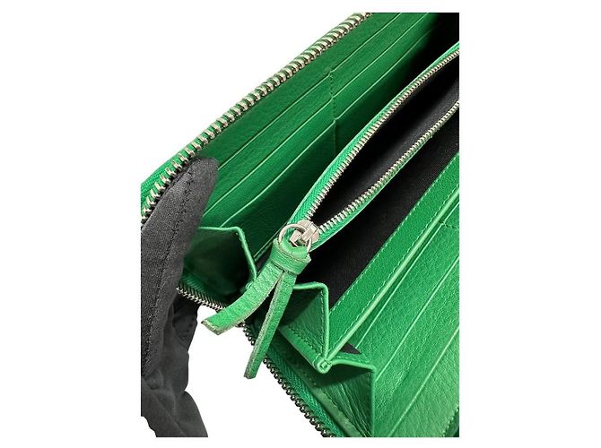 Balenciaga Lederlanger Geldbeutel Grün mit silberner Hardware - Ansicht 7