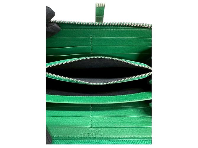 Balenciaga Lederlanger Geldbeutel Grün mit silberner Hardware - Ansicht 8