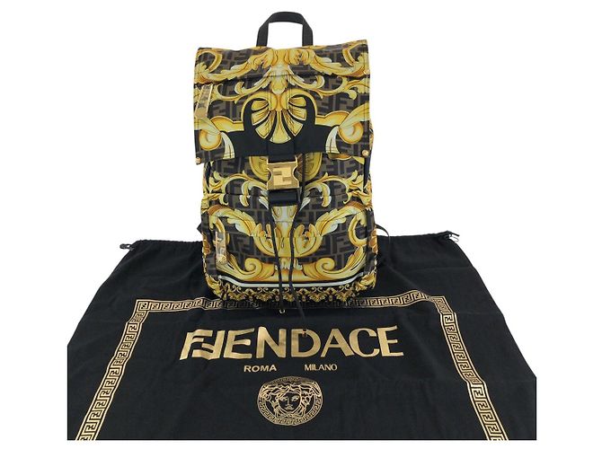 Fendi Nylon-Rucksack Schwarz - Ansicht 9