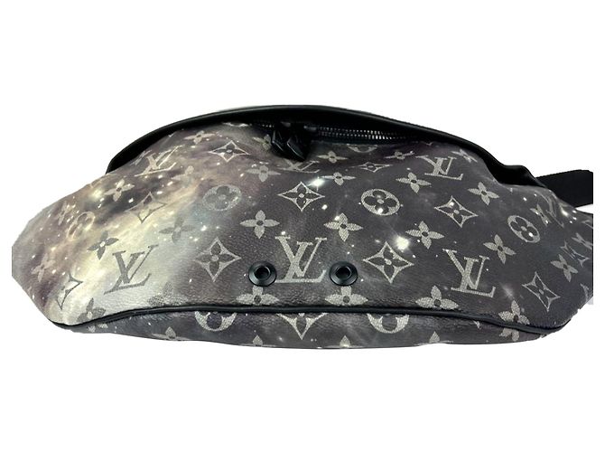 Bumbag Borsa a tracolla Louis Vuitton Monogram Galaxy Discovery da uomo Nero - vista 3