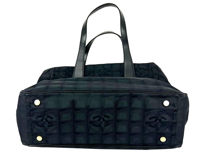 Tote da viaggio Chanel Nylon Nero Vintage - vista 4