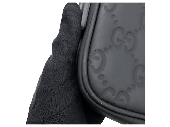 Borsa a tracolla Gucci GG Effetto gomma Nero - vista 8