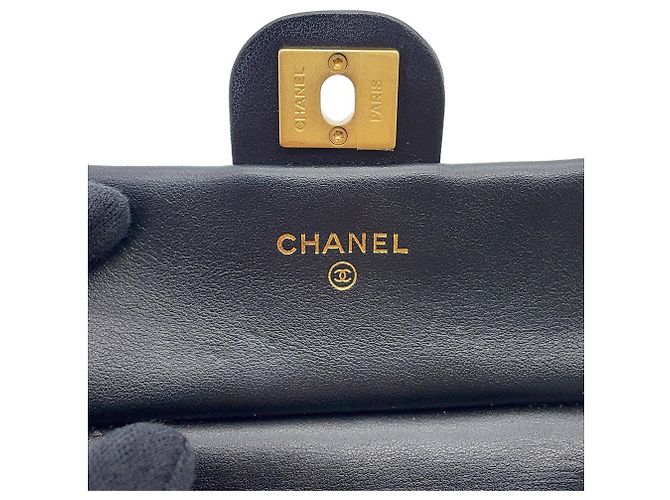 Borsa a tracolla Chanel in pelle nera con catena Nero - vista 12