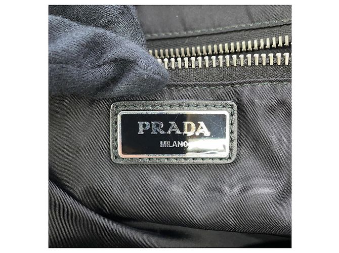 Zaino Prada in nylon e gomma nero kaki Cachi - vista 16