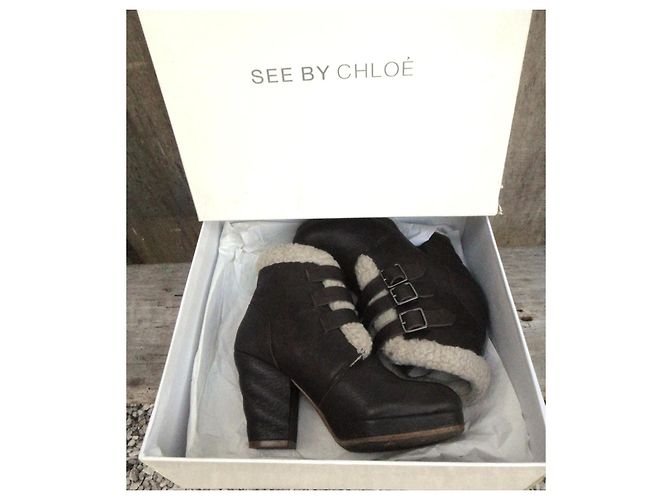 See By Chloé Botines de cuero marrón con hebillas Castaño - vista 6