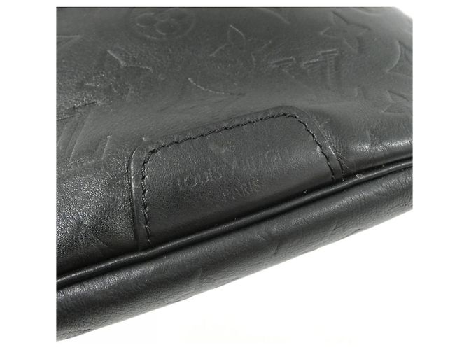 Louis Vuitton Monogram Shadow Discovery Bumbag M44388 Nero - vista 4