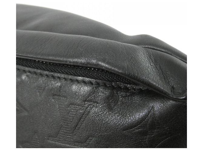 Louis Vuitton Monogram Shadow Discovery Bumbag M44388 Nero - vista 7