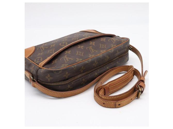 Borsa a Spalla Louis Vuitton Monogram Trocadero PM Marrone Beige Monogramma - vista 10
